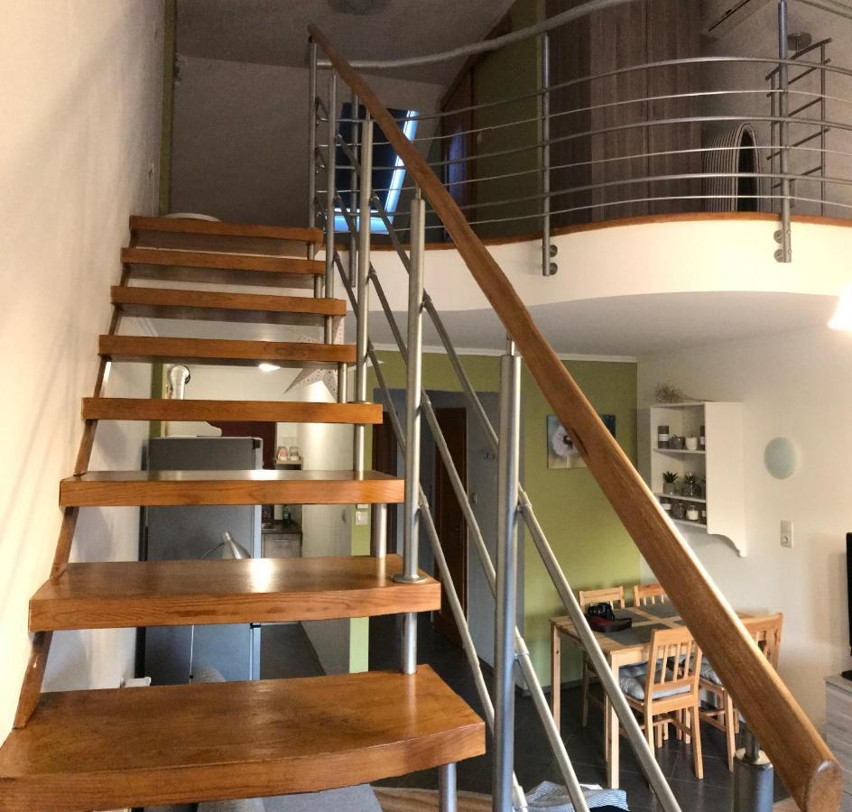 Pitypang Apartman ยูลา ภายนอก รูปภาพ